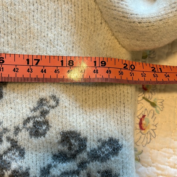 Sp Sweater NWT - Picture 11 of 16